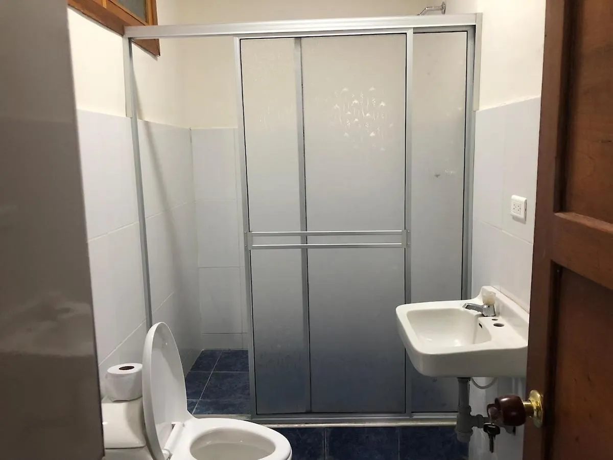 Casa De 3 Hab Con Enorme Terraza Privada En La Candelaria Bogota