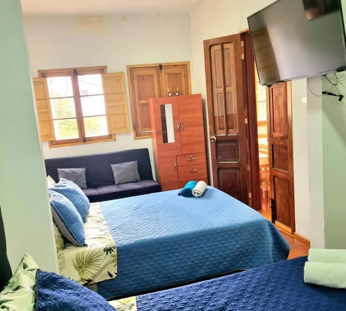 Casa De 3 Hab Con Enorme Terraza Privada En La Candelaria Bogota 0*,  Colombia