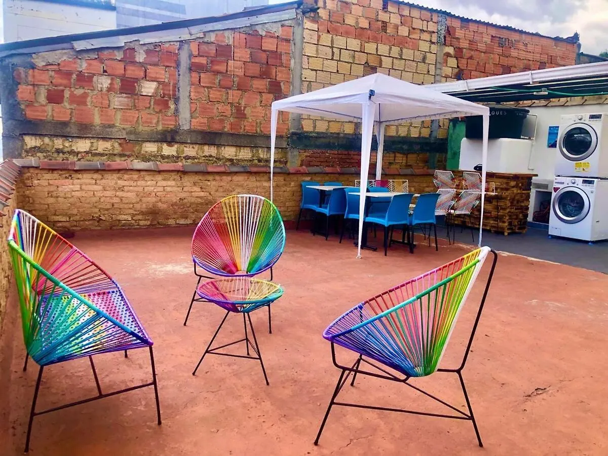 Casa De 3 Hab Con Enorme Terraza Privada En La Candelaria Bogota