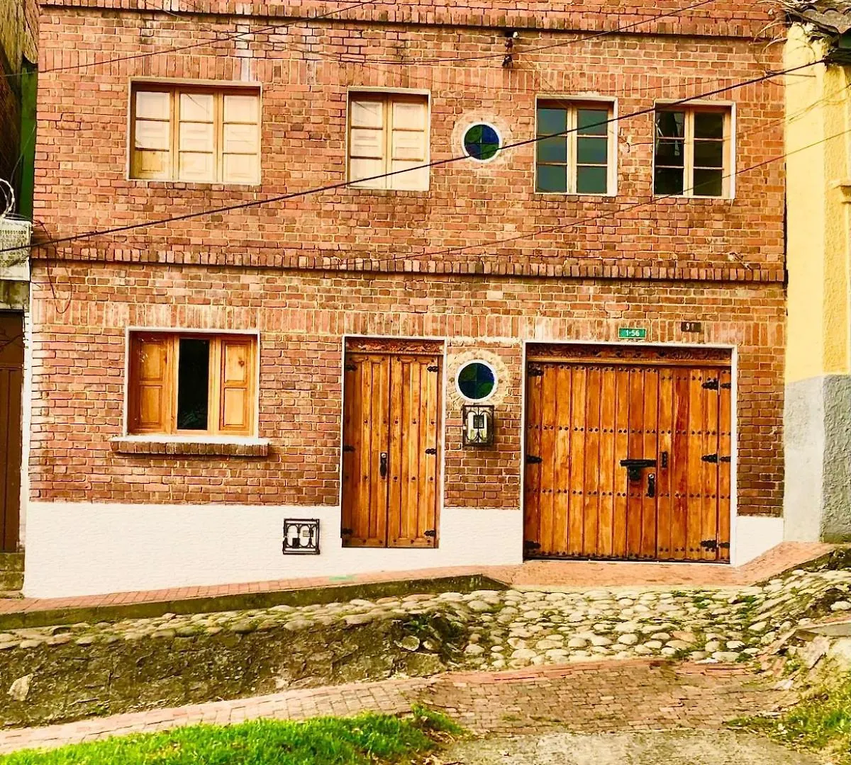 Casa De 3 Hab Con Enorme Terraza Privada En La Candelaria Bogota Apartment