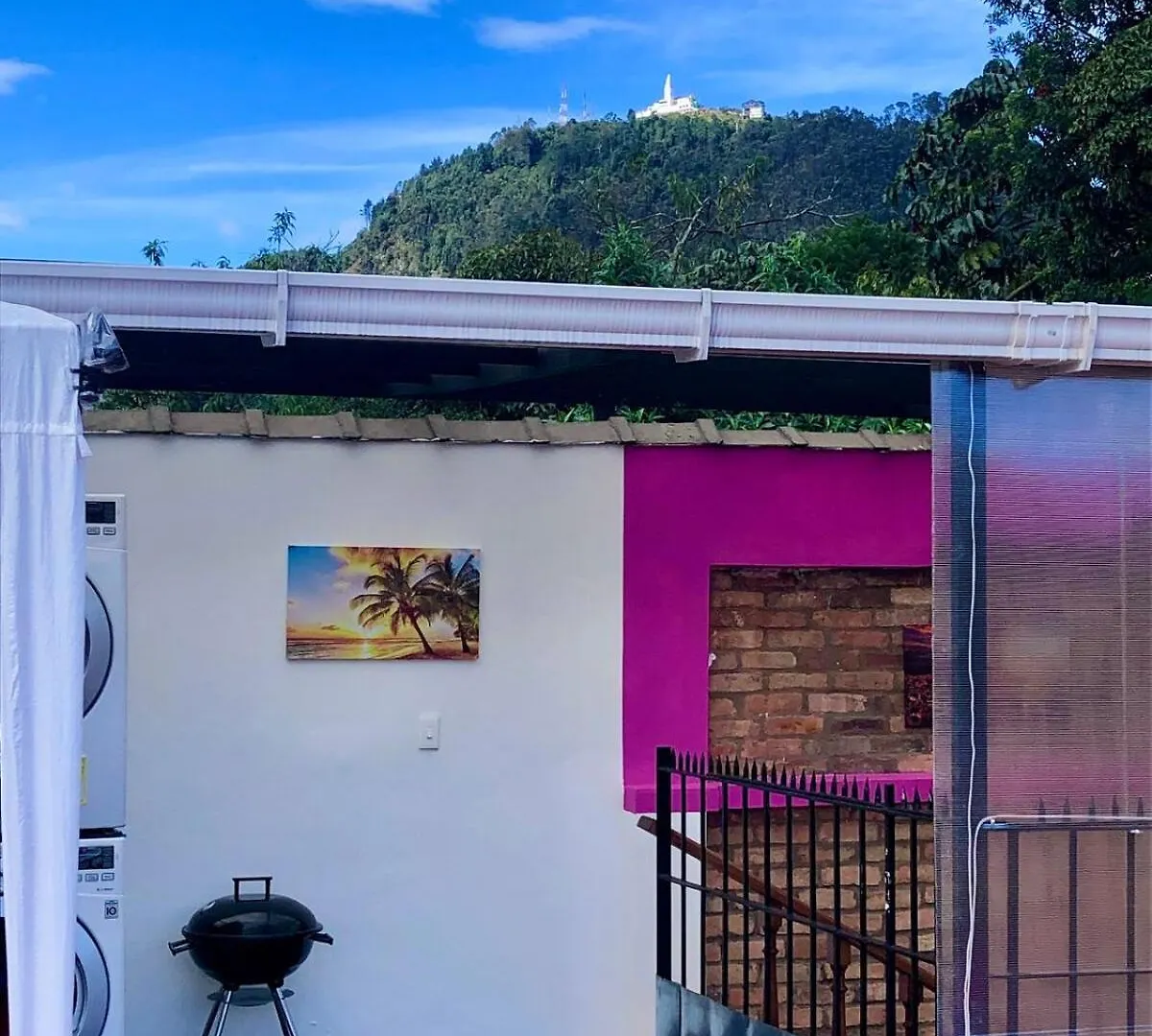 Casa De 3 Hab Con Enorme Terraza Privada En La Candelaria Bogota 0*,